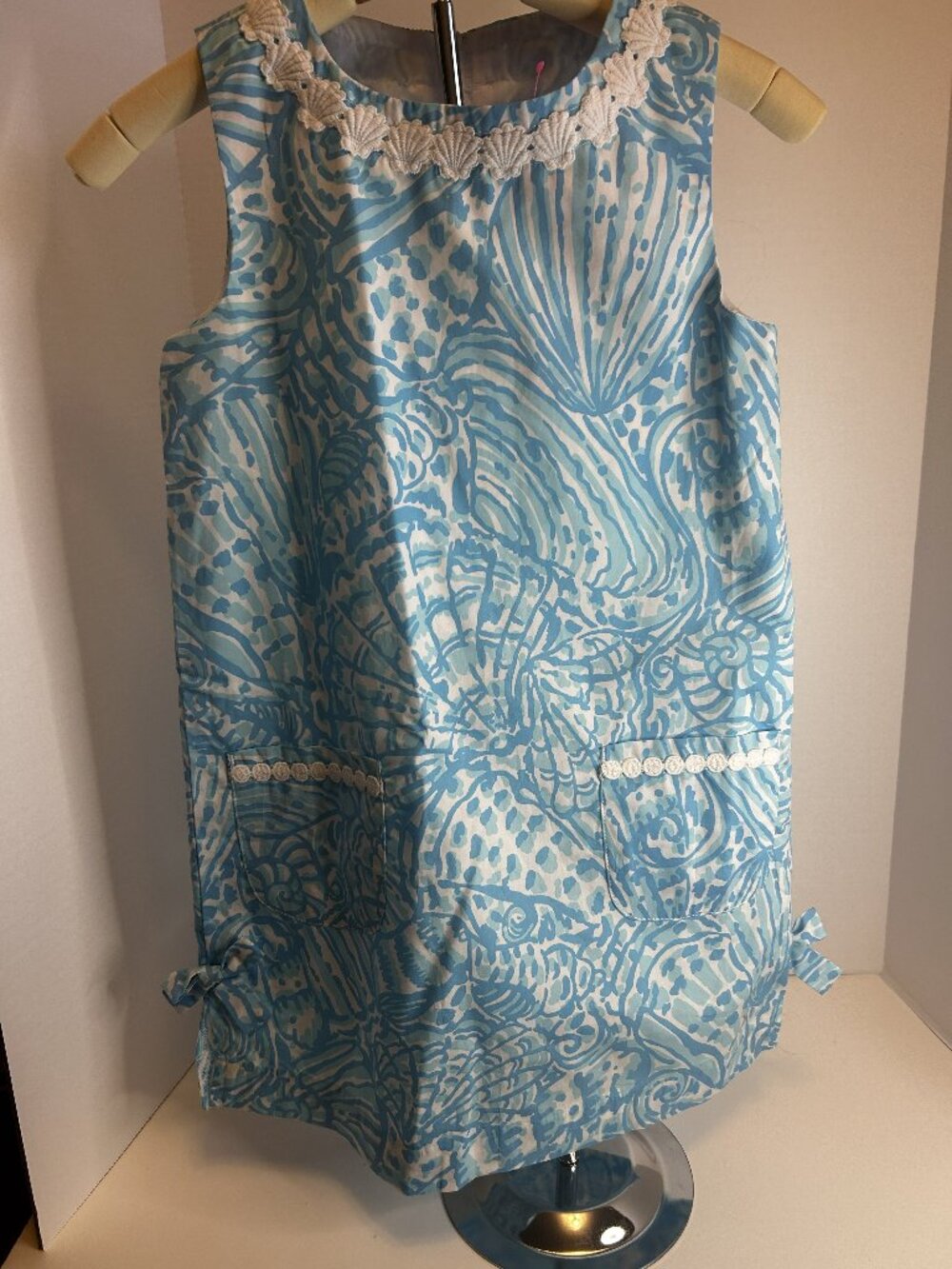 Size 8, NWT, Little Lilly Classic Shift, Pattern: Succulent Blue, Sea Cups
